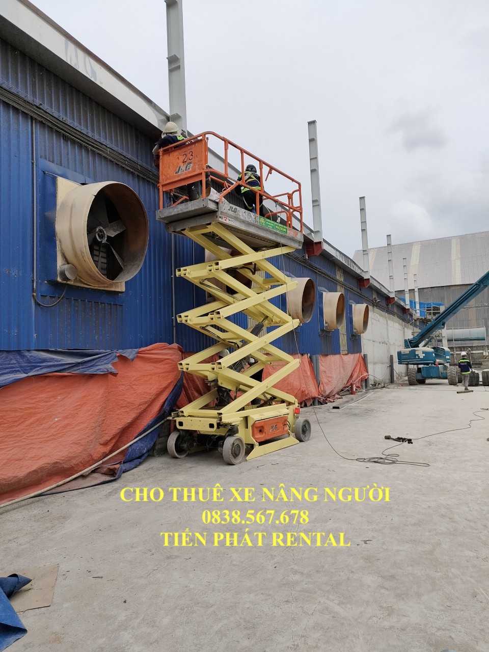 Cho thuê xe nâng người 10m tại Cần Giuộc Long An