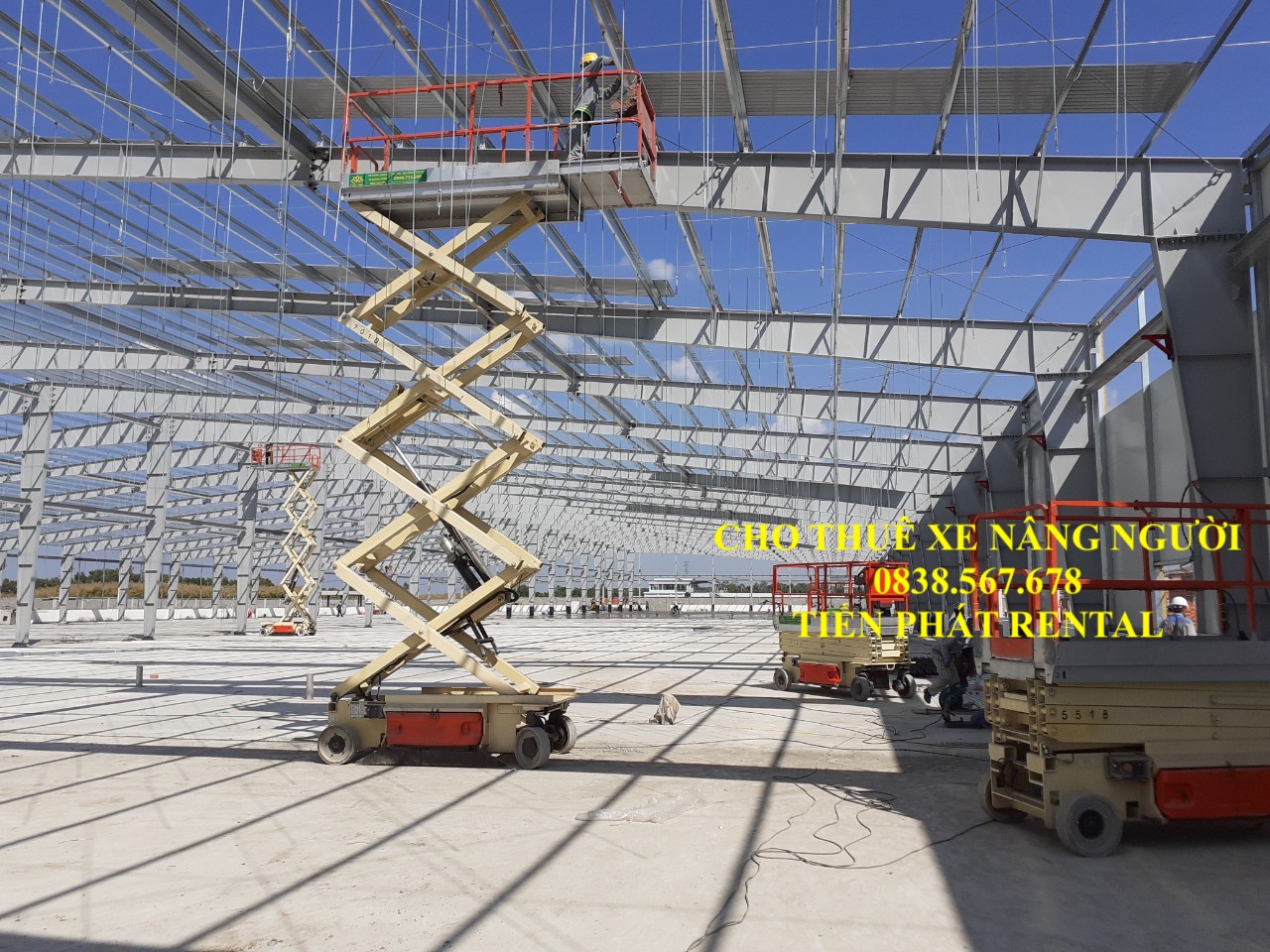 Cho thuê xe nâng người 12m tại Bến Cát Bình Dương 0838.567.678