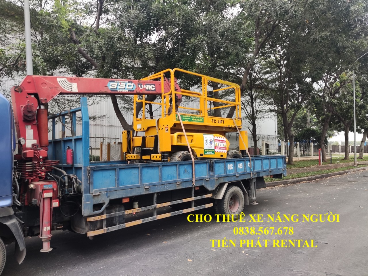 Vận chuyển xe nâng người giá rẻ tại Cần Đước