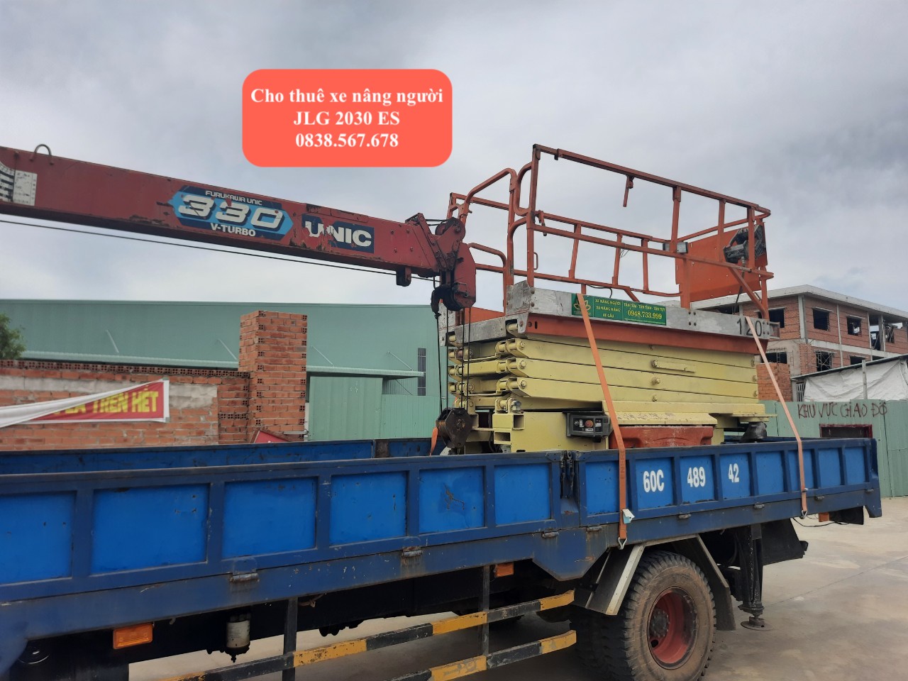 Vận chuyển xe nâng người 10m JLG 2646 ES
